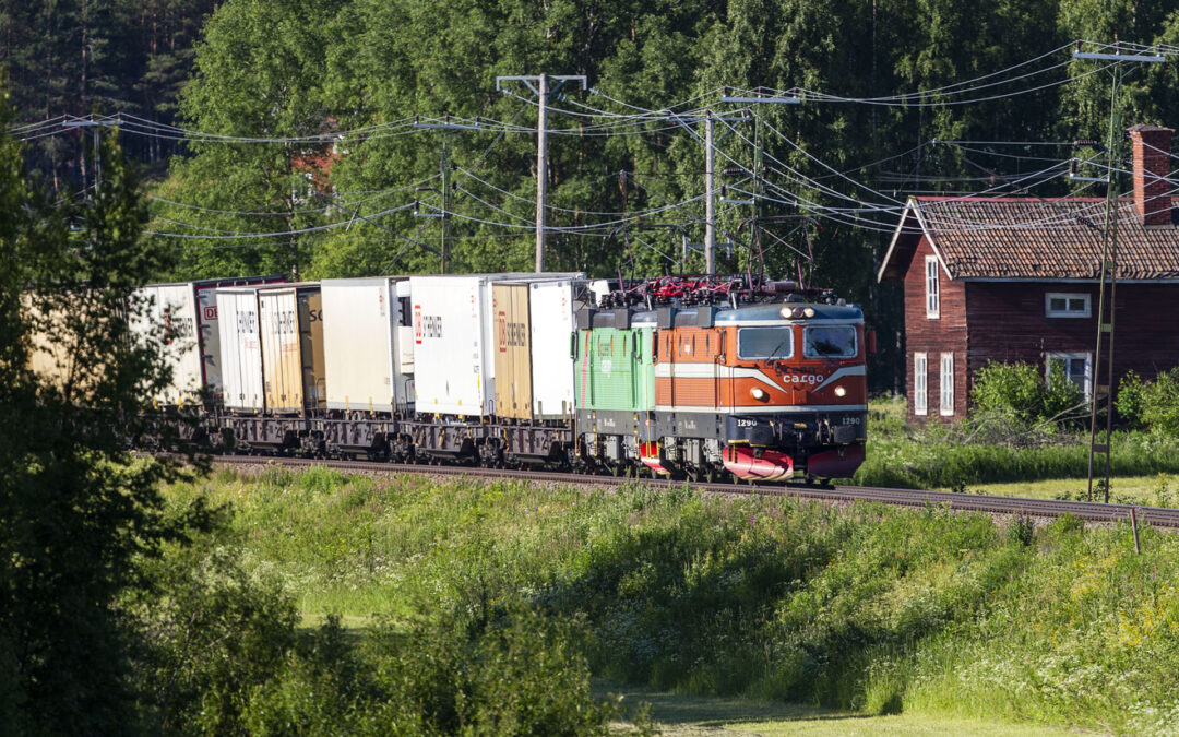 Kombitåget Stockholm-Norrland läggs ner
