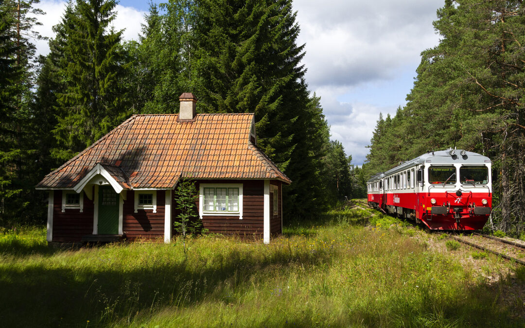Avbokade resor ställer in tåg