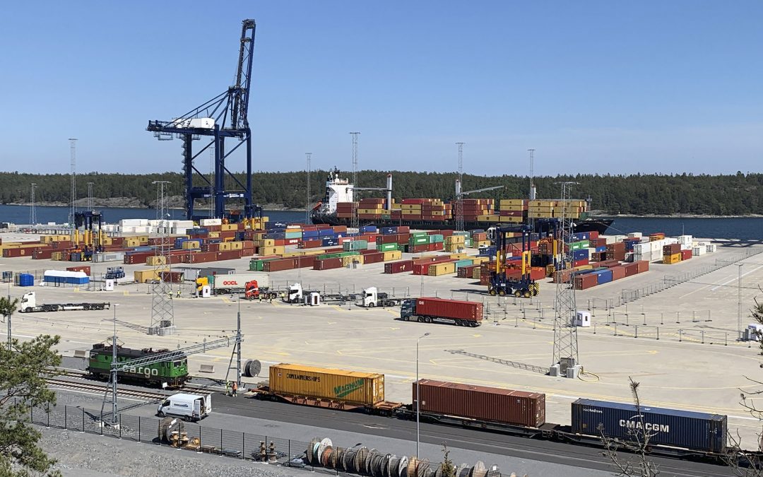 Tåg och båt via Eskilstuna