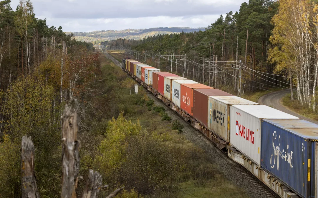 Containrarna tar tåget