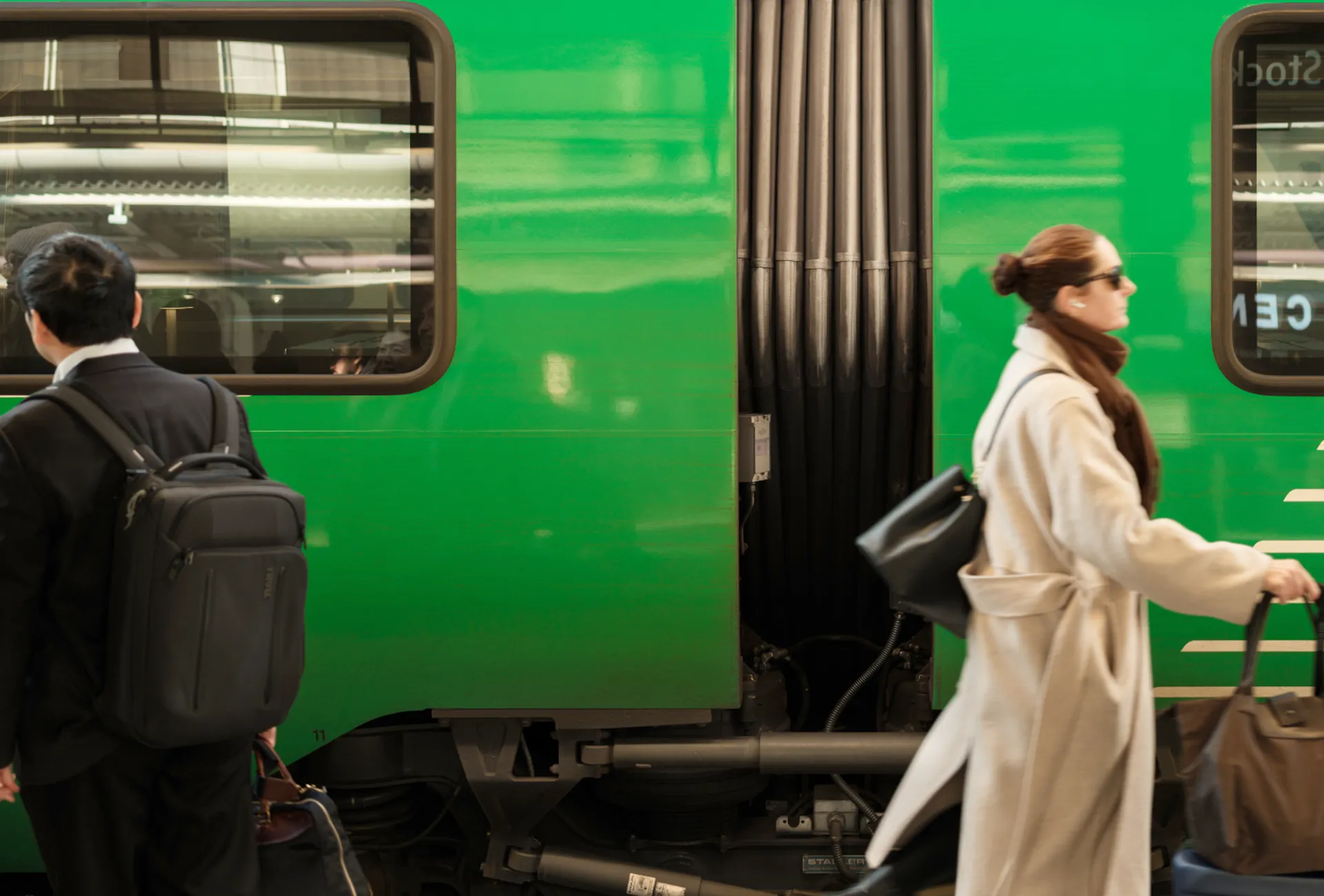 Ett av VR Snabbtågs snabbtåg på väg från Stockholm till Göteborg passerar Alingsås 8 januari 2026.