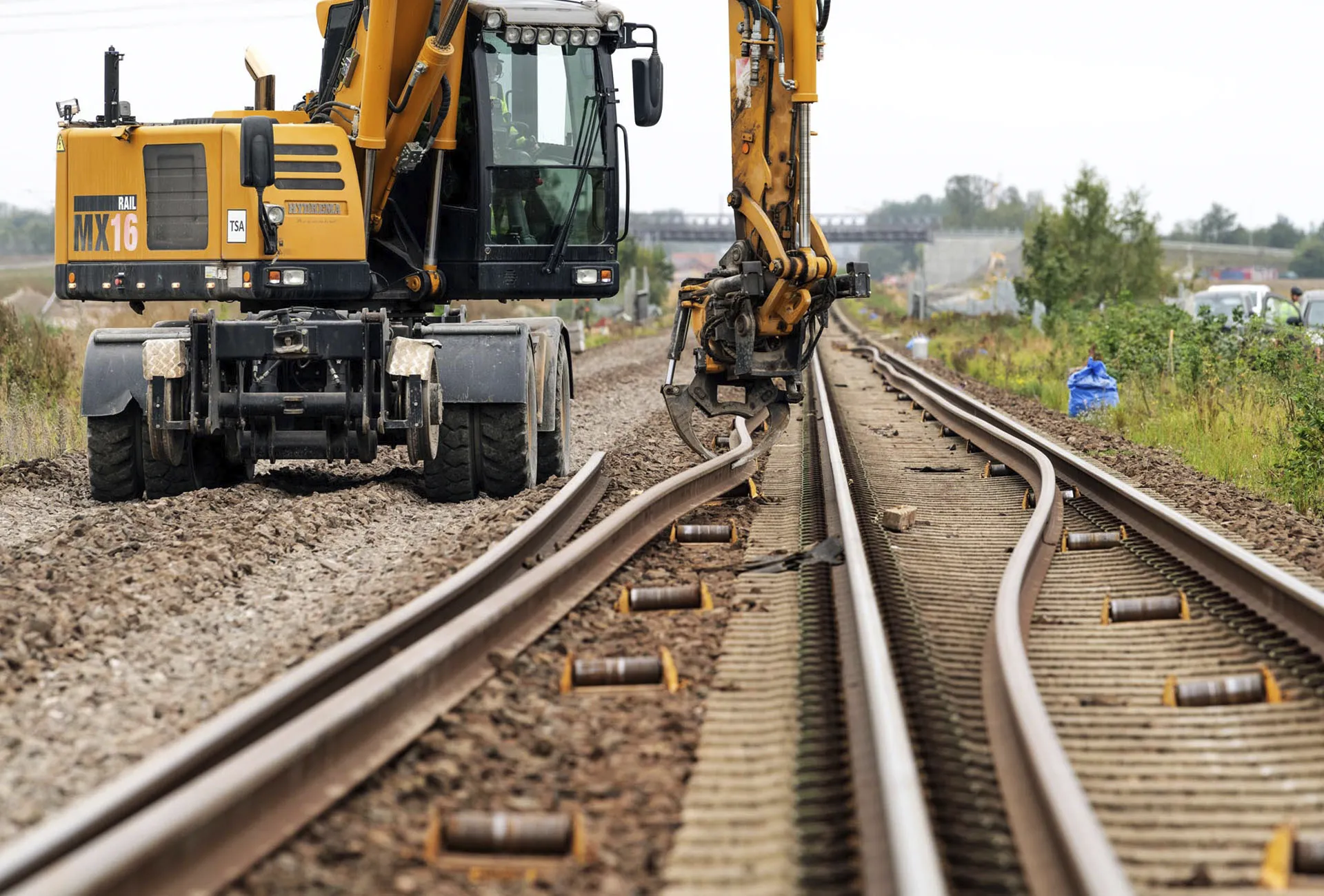 SJ:s nattåg till Duved drar upp snön vid Undersåker i mars 2014.