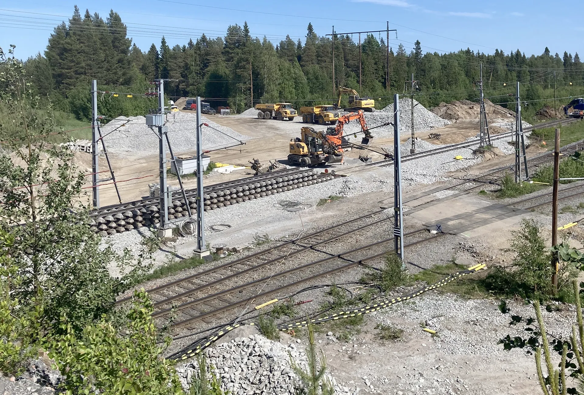 Ett av VR Snabbtågs snabbtåg på väg från Stockholm till Göteborg passerar Alingsås 8 januari 2026.