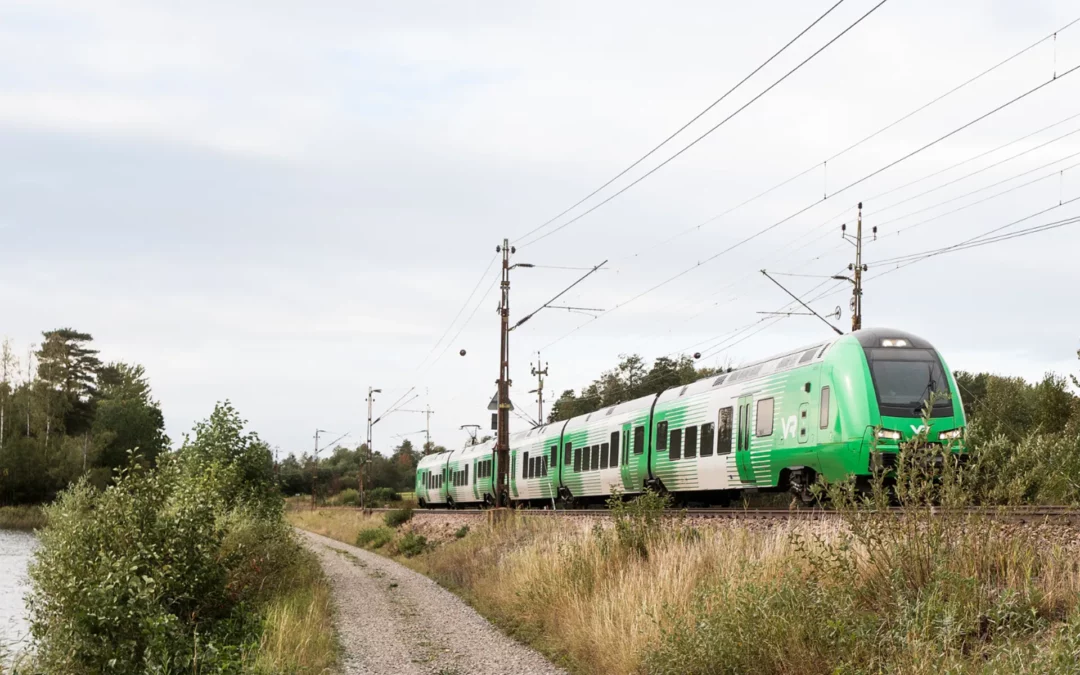 Sex av tio VR-snabbtåg i tid under andra kvartalet