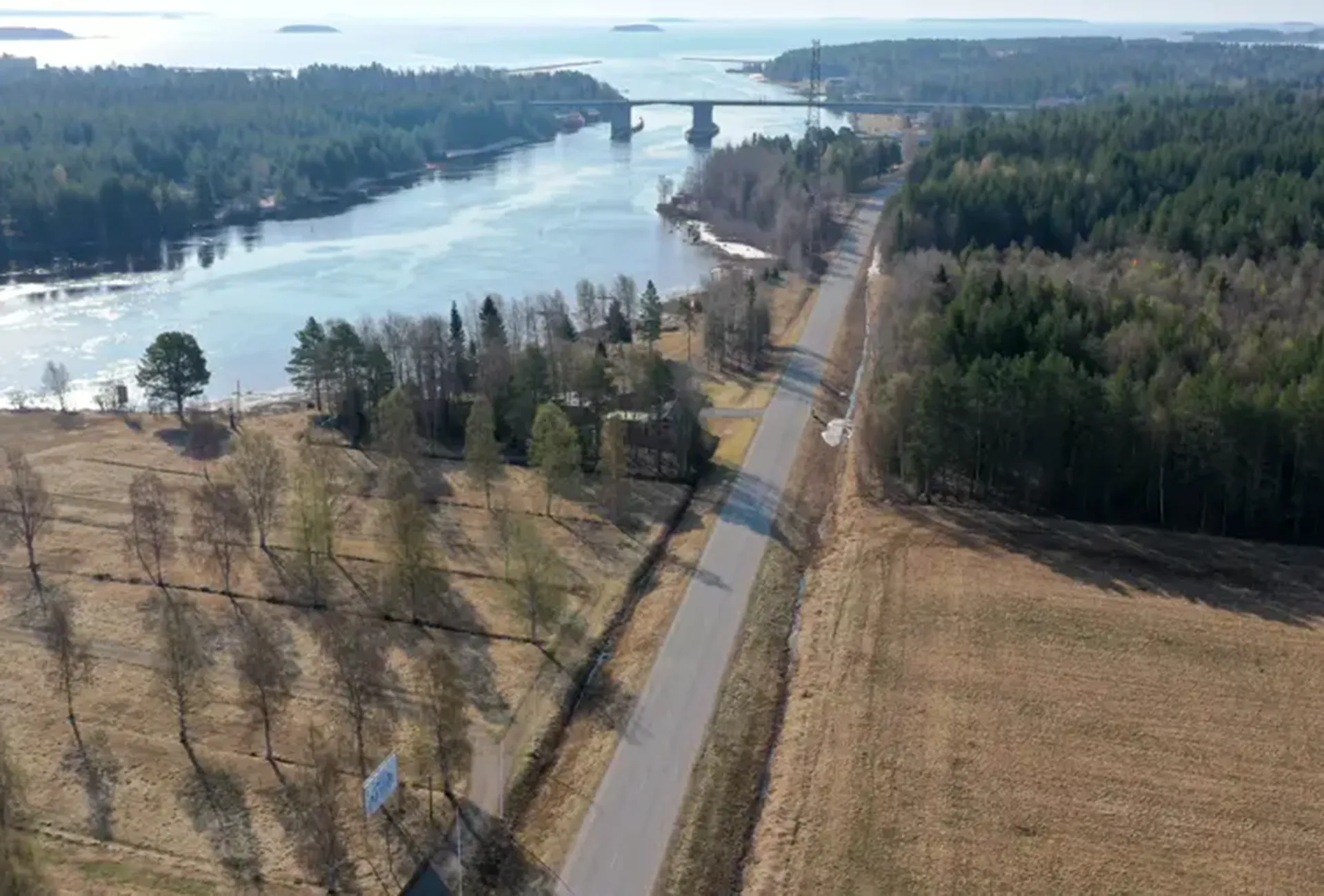 Nurminen Logistics ökar första veckan i oktober antalet avgångar med kombitågen mellan Parma och Frövi från en till två i veckan i vardera riktningen. Nurminen Logistics introducerade direktförbindelsen mellan Castelguelfo-terminalen i närheten av Parma i norra Italien och Frövi 25 kilometer norr om Örebro i slutet av februari i år. Tågen körs hela vägen av TX Logistik. Transporttiden är två och ett halvt till tre dygn.
