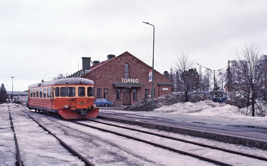 107 år med och utan tåg över Torneälven